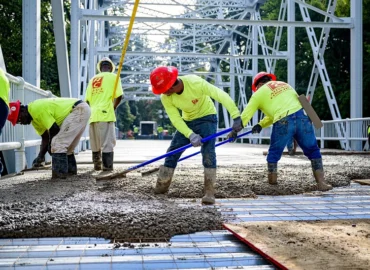 Preparing High Early Strength Concrete